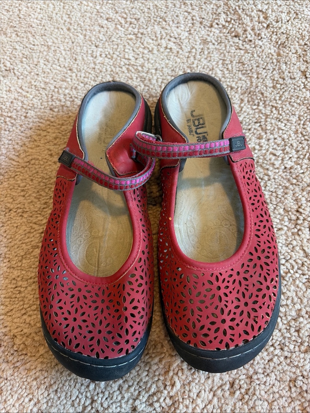JBU By Jambu Wildflower Red  Mary Jane Style Shoes Sandals  Outdoor  Size 7.5 - Picture 2 of 7